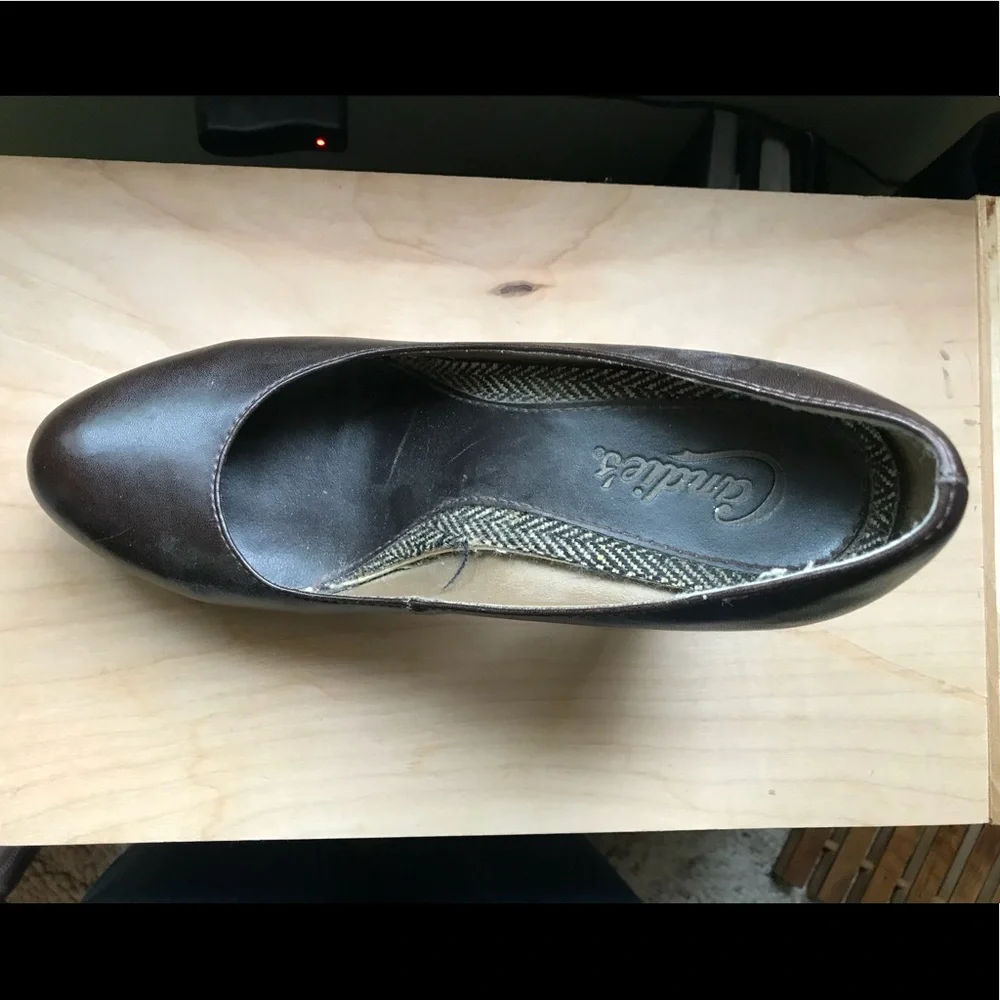 Candies Brown Heels - Picture 3 of 8